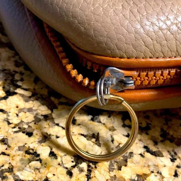 Vintage Dooney and Bourke purse - Picture 8 of 8